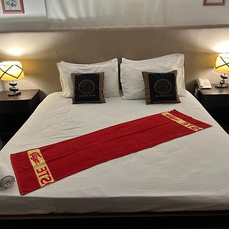 Hilton Bayview Lnn Hotell Karachi Exteriör bild