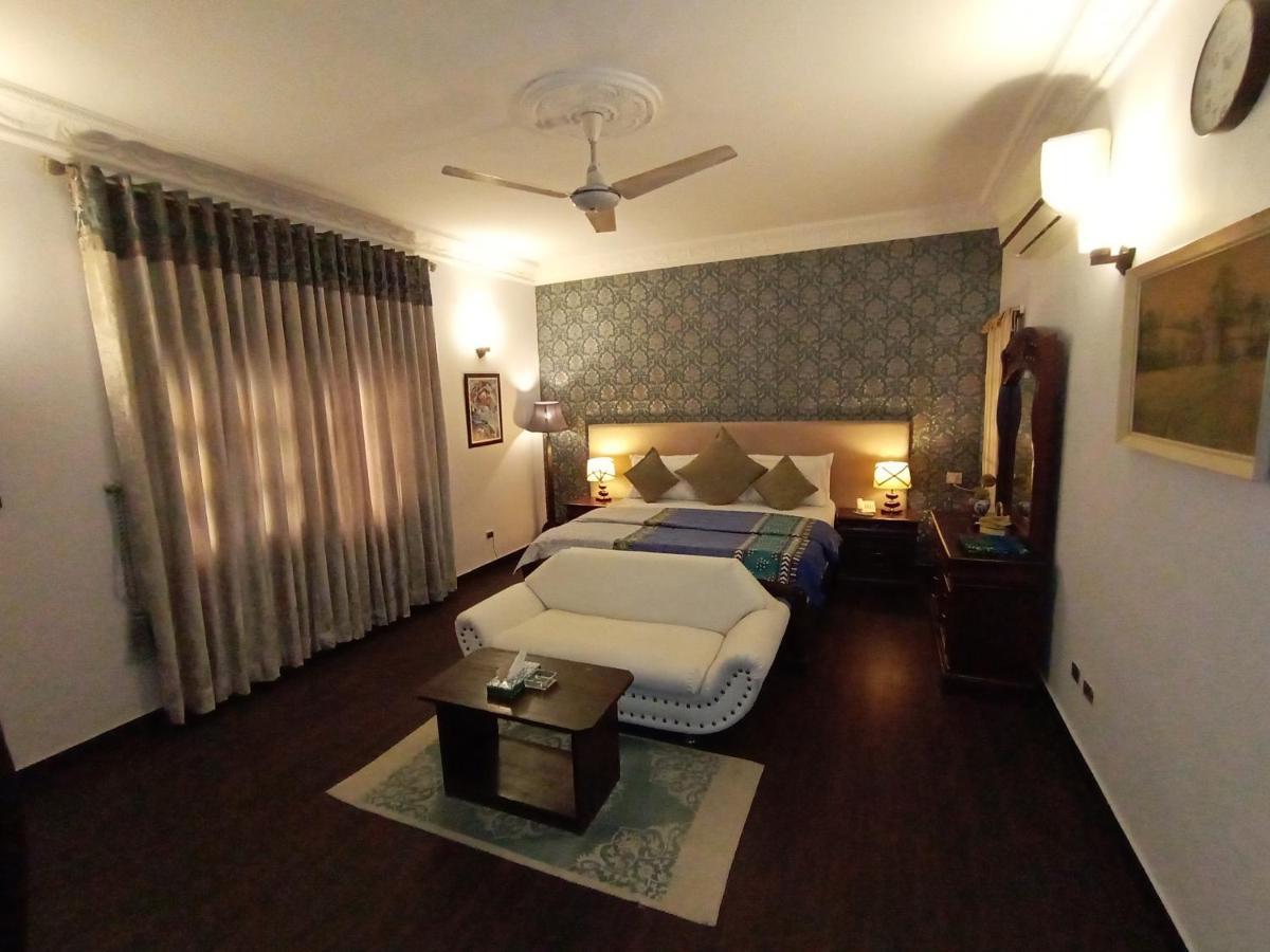 Hilton Bayview Lnn Hotell Karachi Exteriör bild