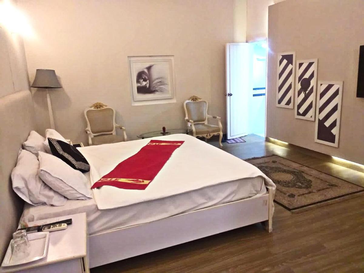 Hilton Bayview Lnn Hotell Karachi Exteriör bild