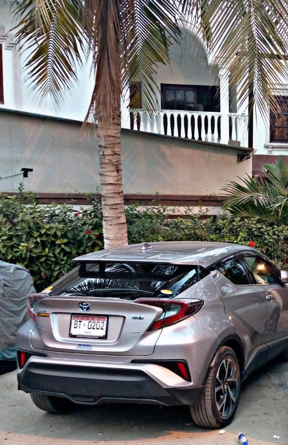 Hilton Bayview Lnn Hotell Karachi Exteriör bild