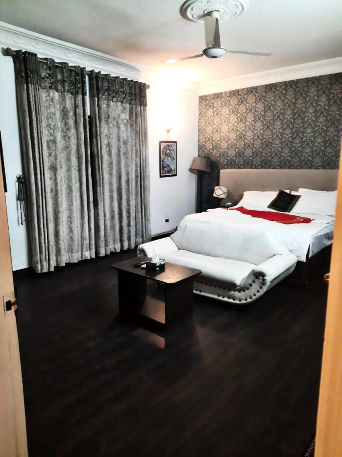 Hilton Bayview Lnn Hotell Karachi Exteriör bild