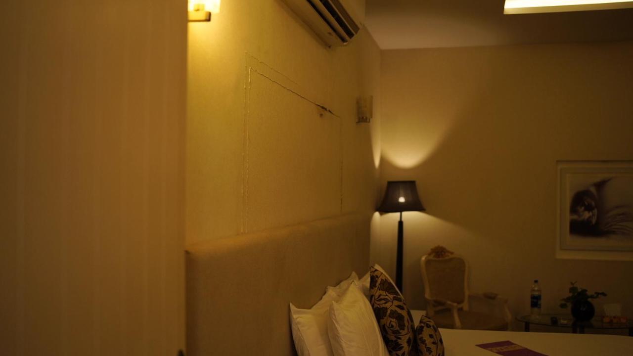 Hilton Bayview Lnn Hotell Karachi Exteriör bild