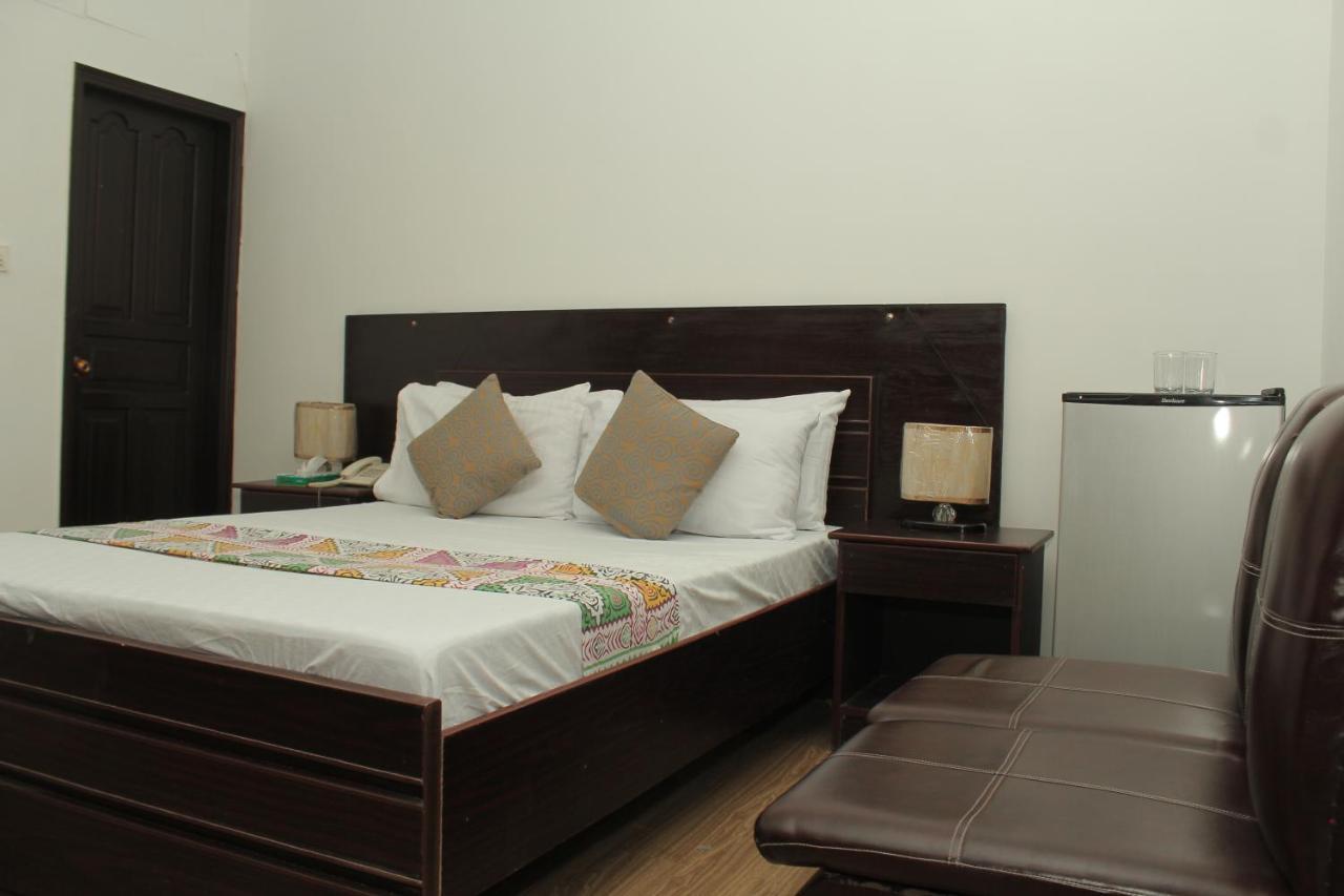 Hilton Bayview Lnn Hotell Karachi Exteriör bild