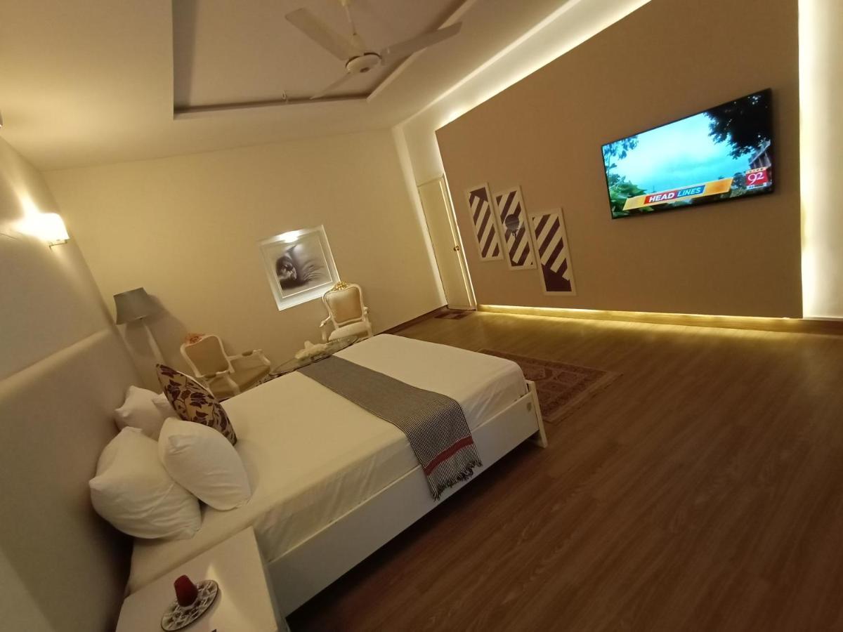 Hilton Bayview Lnn Hotell Karachi Exteriör bild