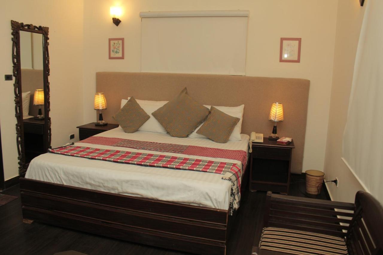 Hilton Bayview Lnn Hotell Karachi Exteriör bild