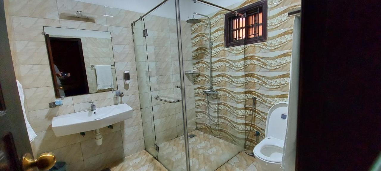 Hilton Bayview Lnn Hotell Karachi Exteriör bild
