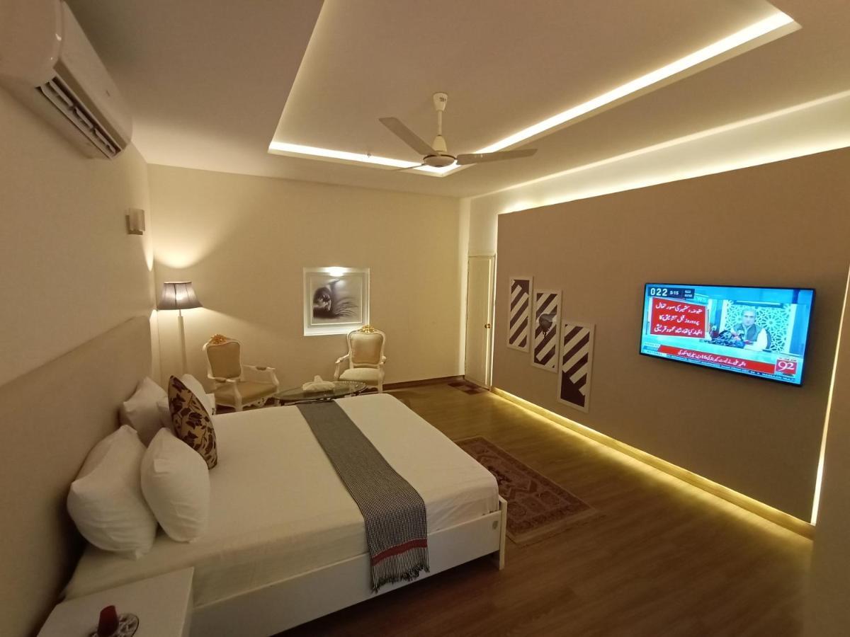 Hilton Bayview Lnn Hotell Karachi Exteriör bild